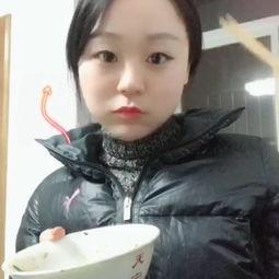 台湾婆婆吃瓜视频,揭秘娱乐圈幕后故事  第1张